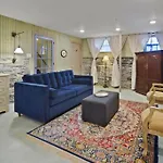 Charming Studio In Historic Downtown Ithaca