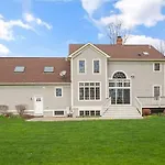 Cozy Ithaca Retreat - Fenced Yard - 7 Min To Cornell