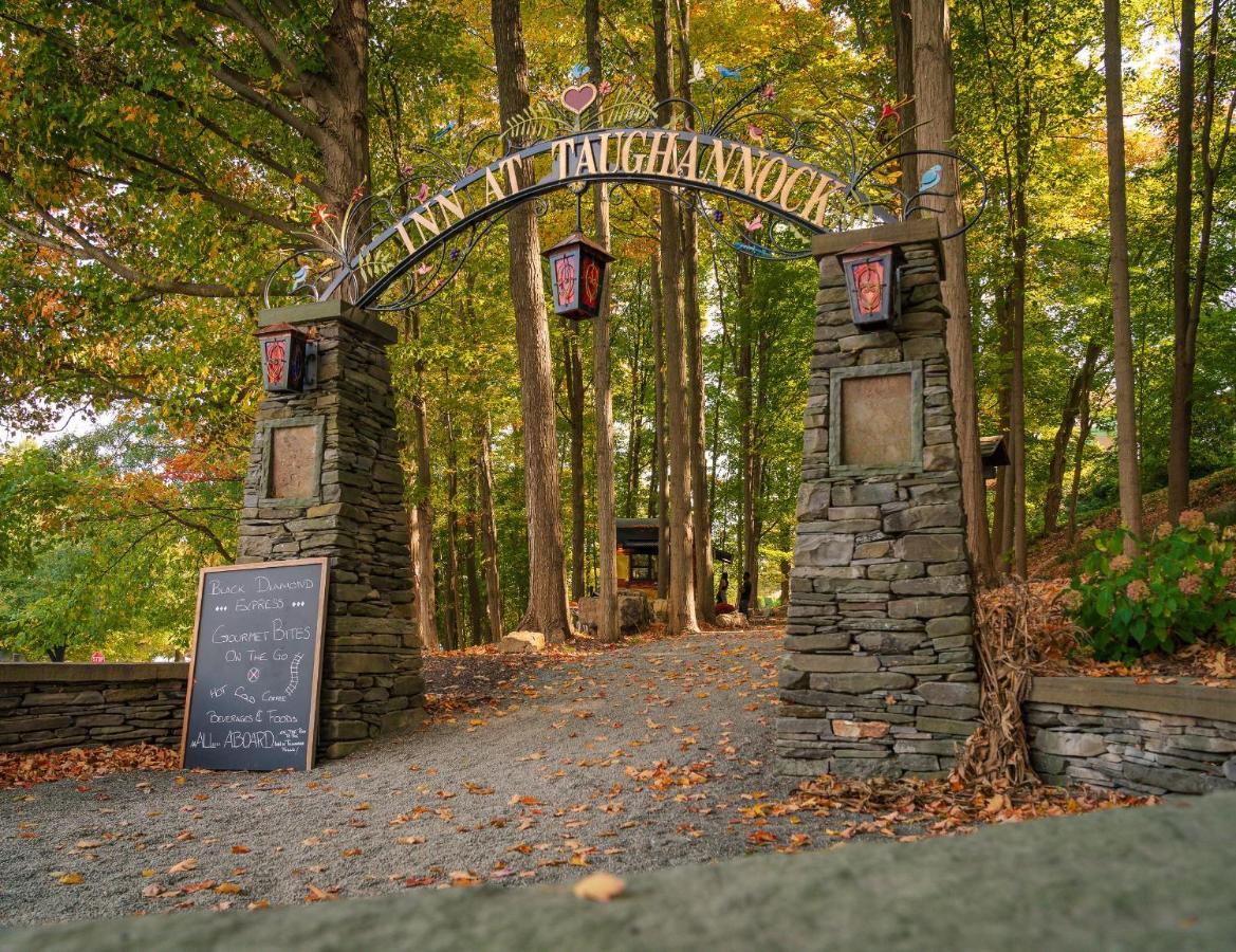 Inn At Taughannock Falls 4*