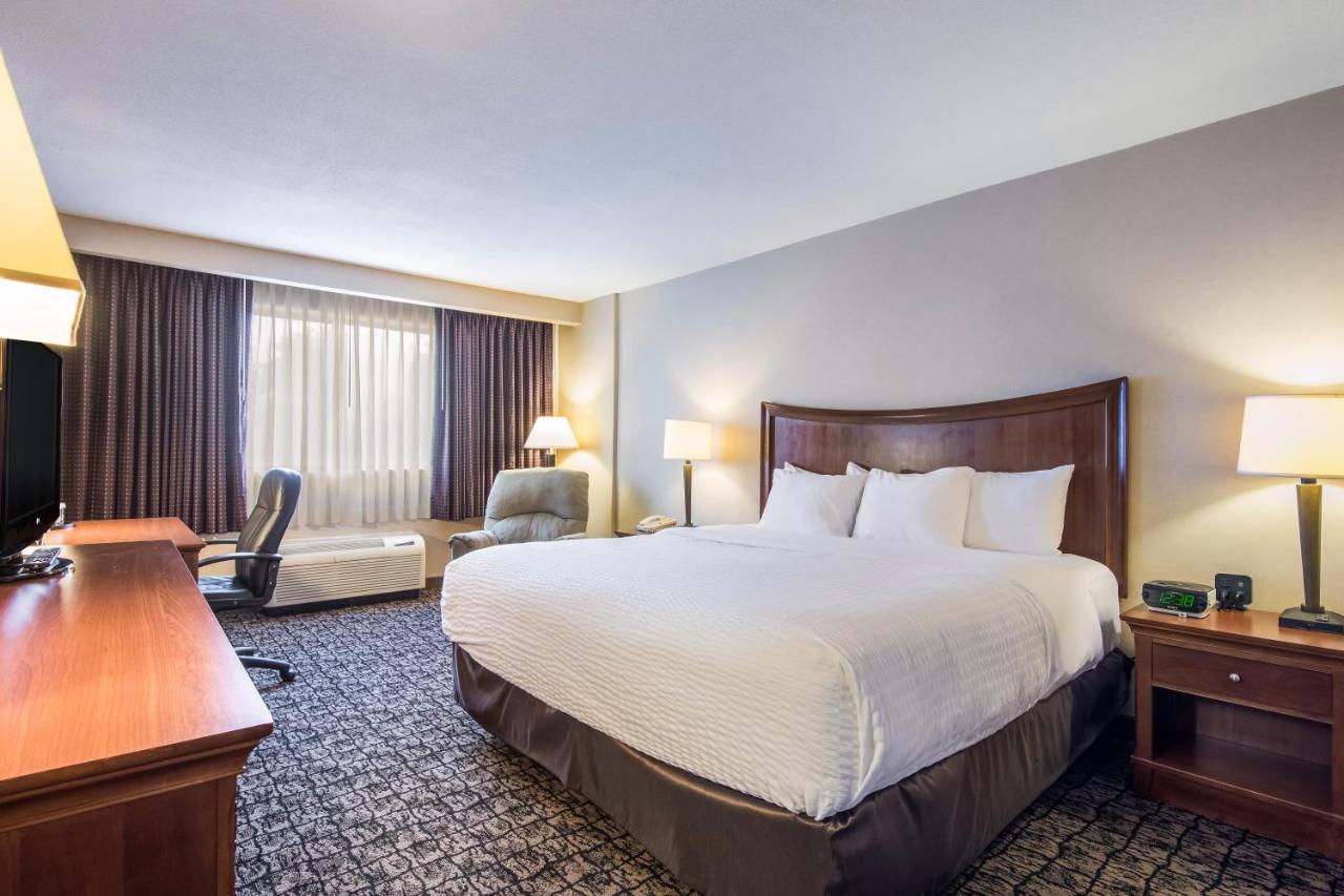 Cayuga Blu Hotel Ithaca