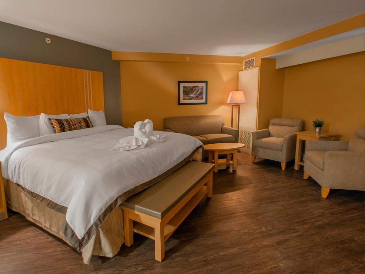 Hotel Ithaca Hotel