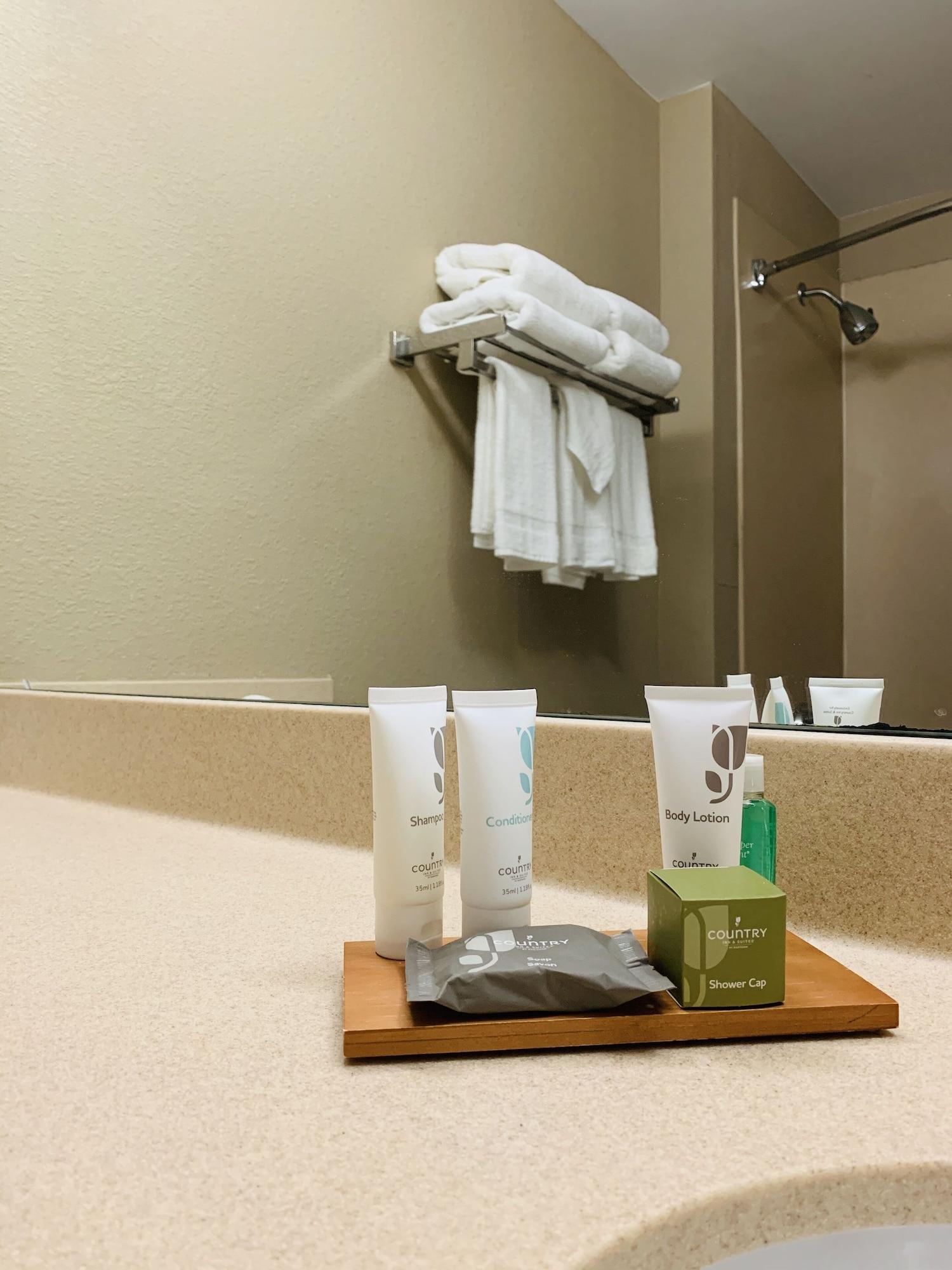 Country & By Radisson, Ithaca, Ny Hotel 3*