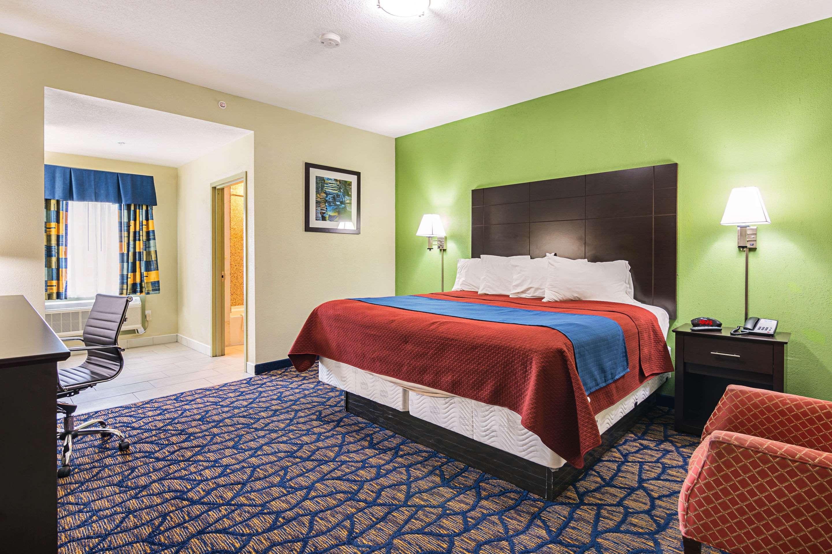 Inn Rodeway &