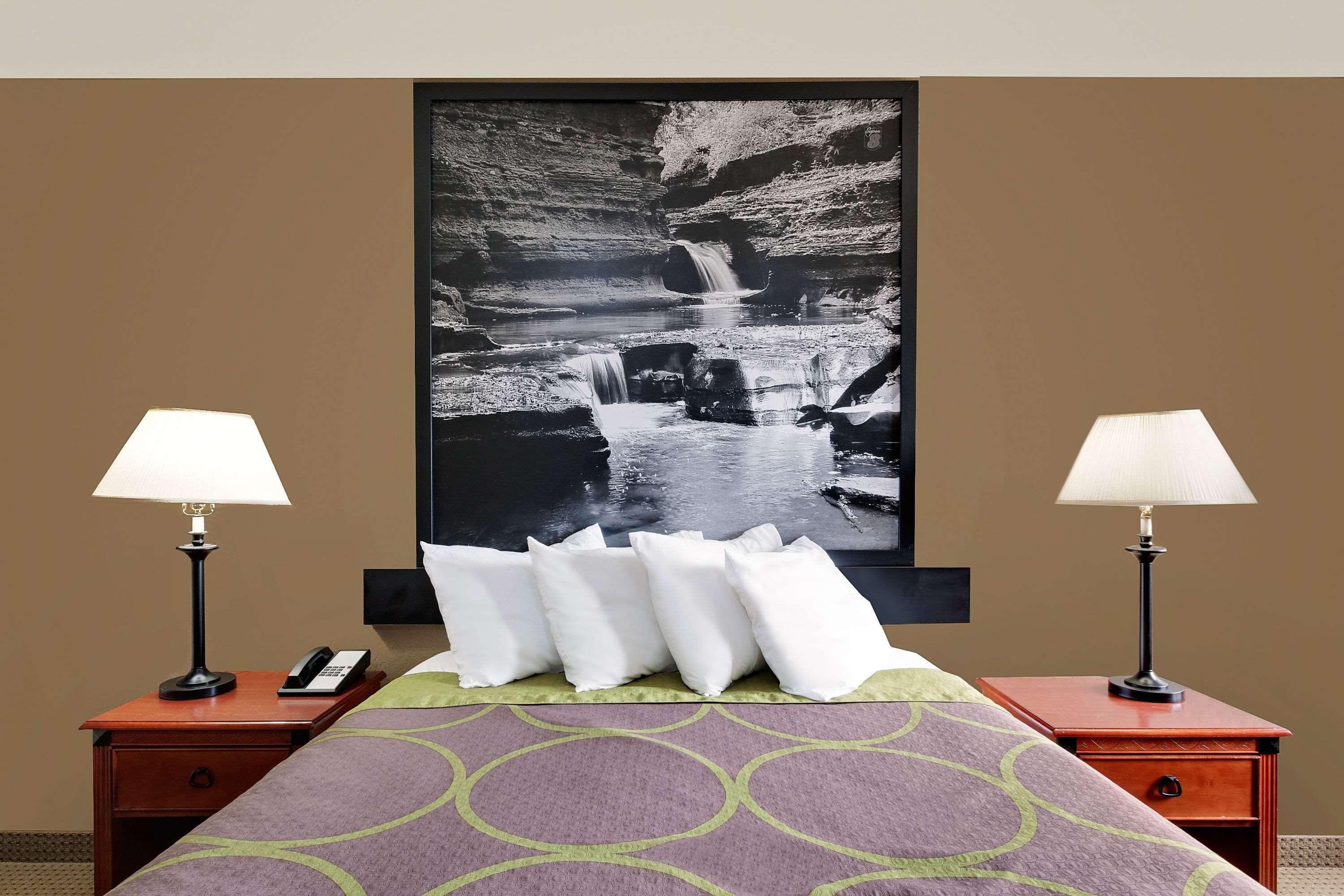 Super 8 By Wyndham Ithaca