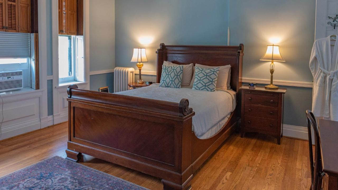 William Henry Miller Bed & Breakfast