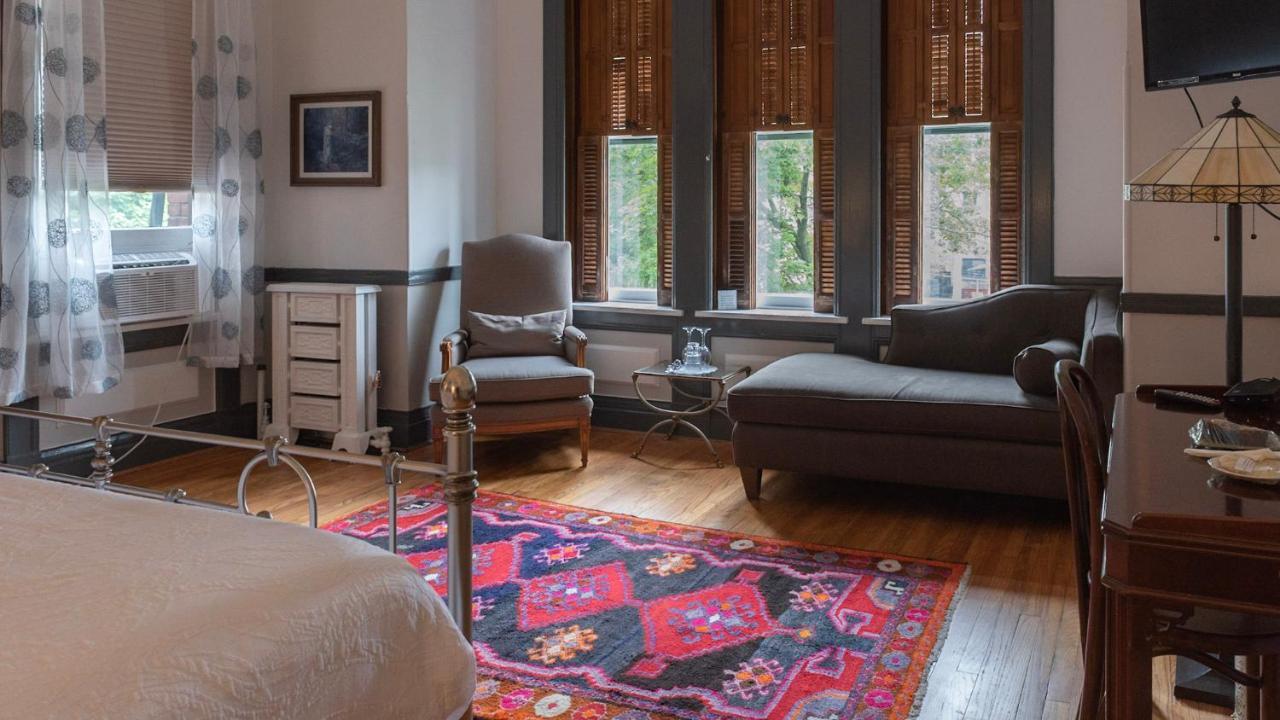 William Henry Miller Bed & Breakfast