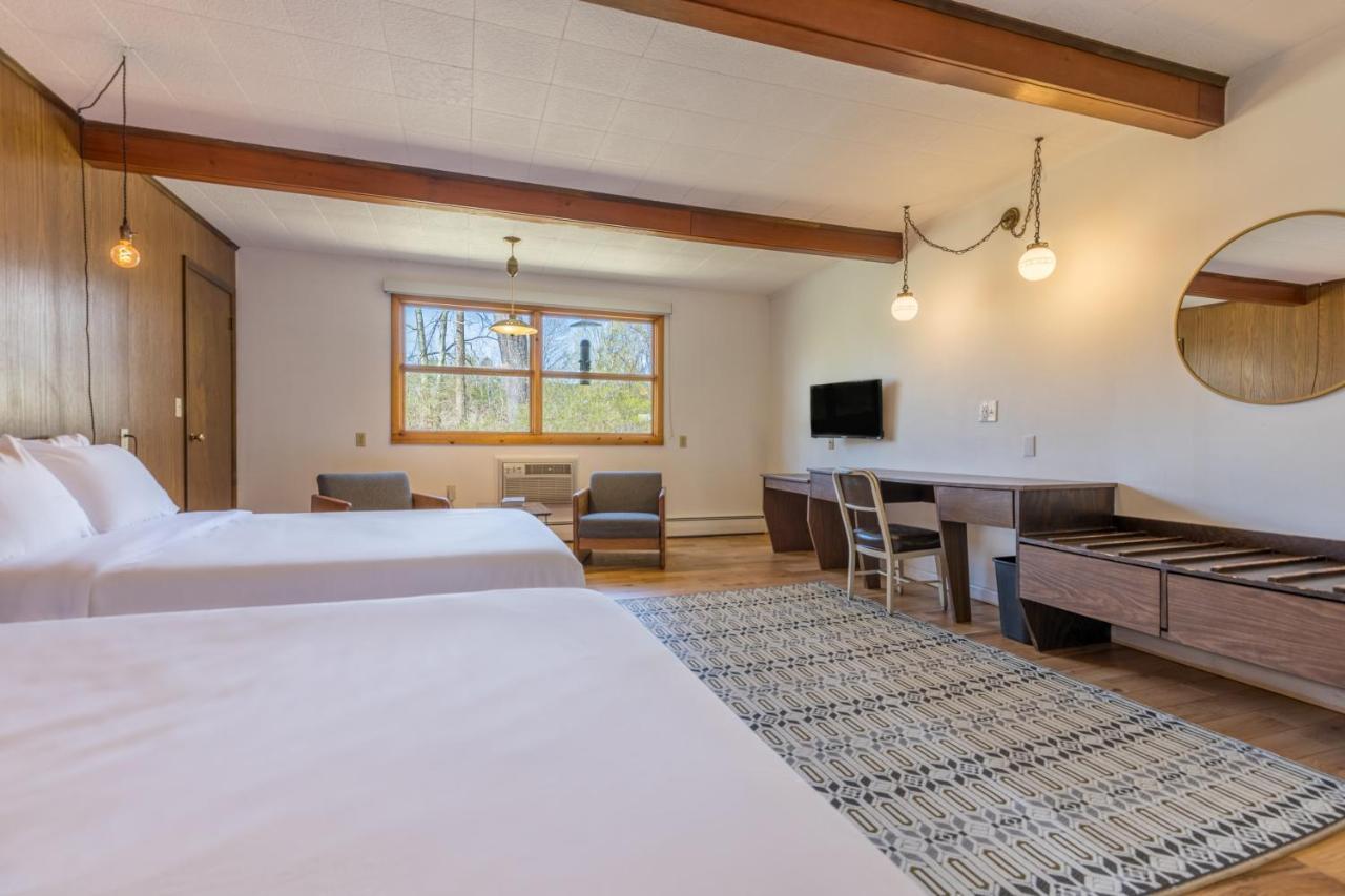 The Grayhaven Hotel *
