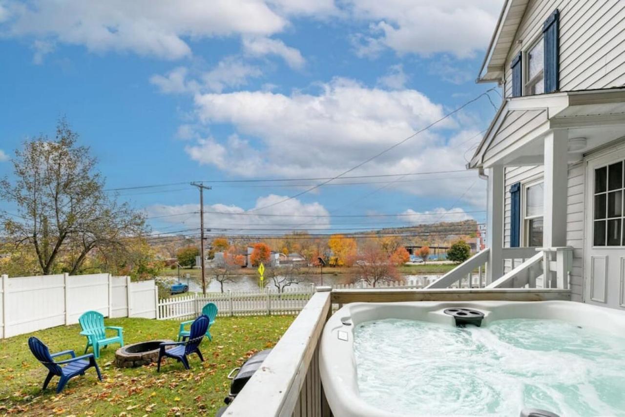 Great Location! Colleges! Hiking! Commons! Casa de férias *