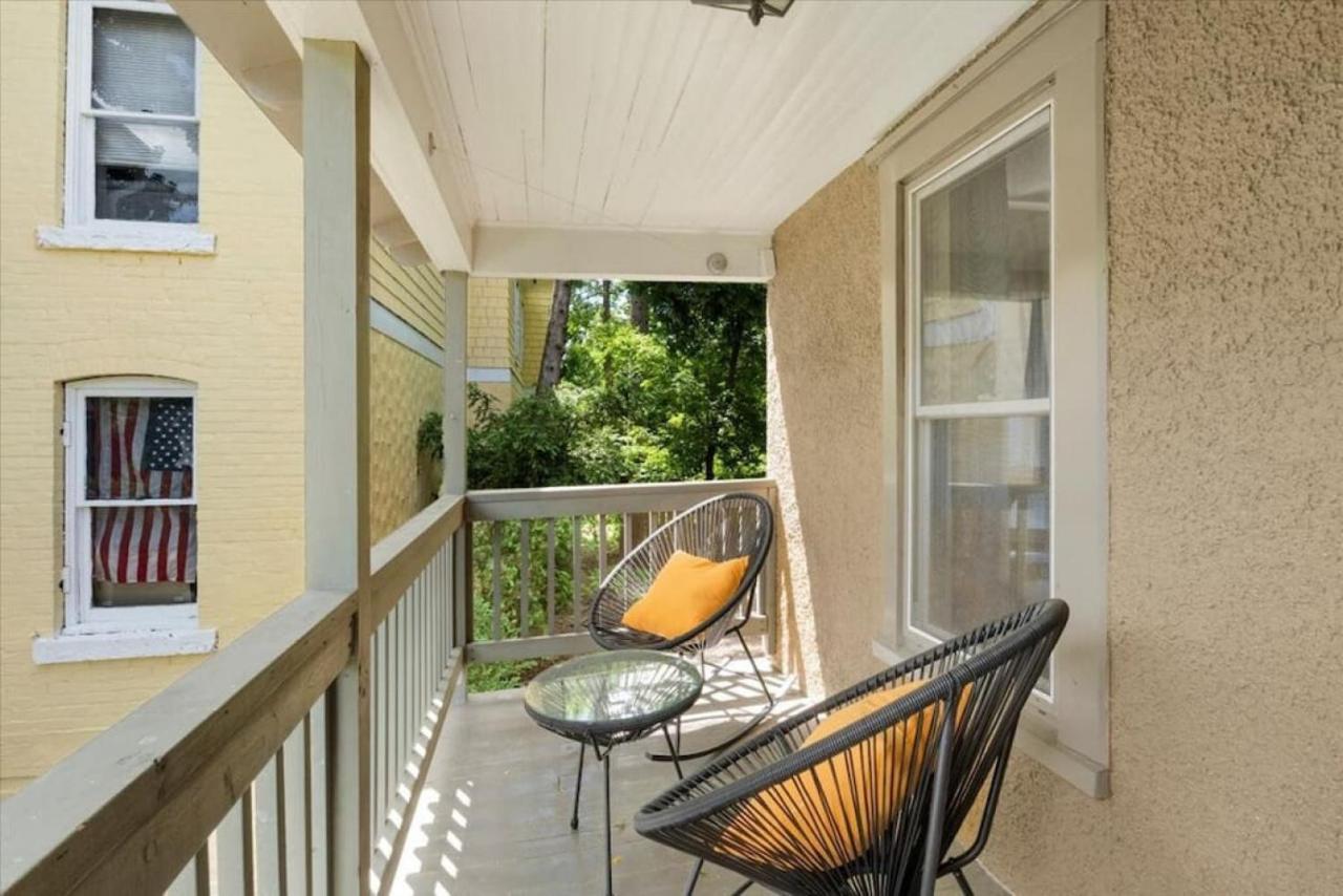 Hot Tub! Close To Cornell, College, Commons! Holiday home