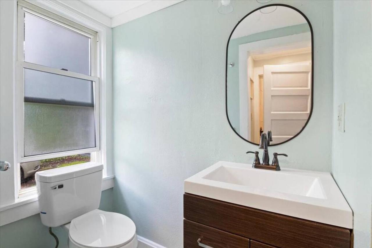 Holiday home Hot Tub! Close To Cornell, Ithaca College, Commons!