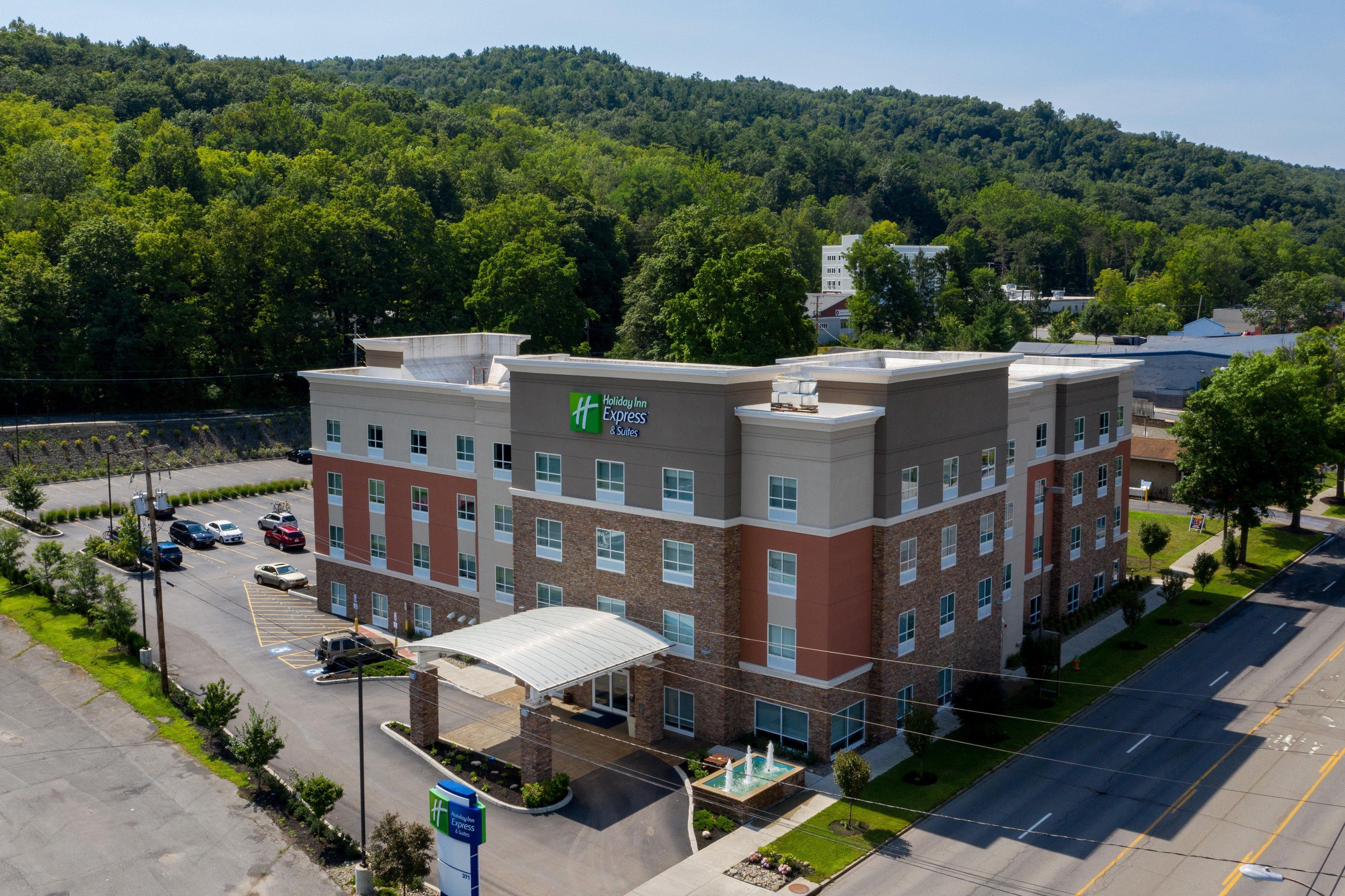 Hotel Express & By Ihg Ithaca