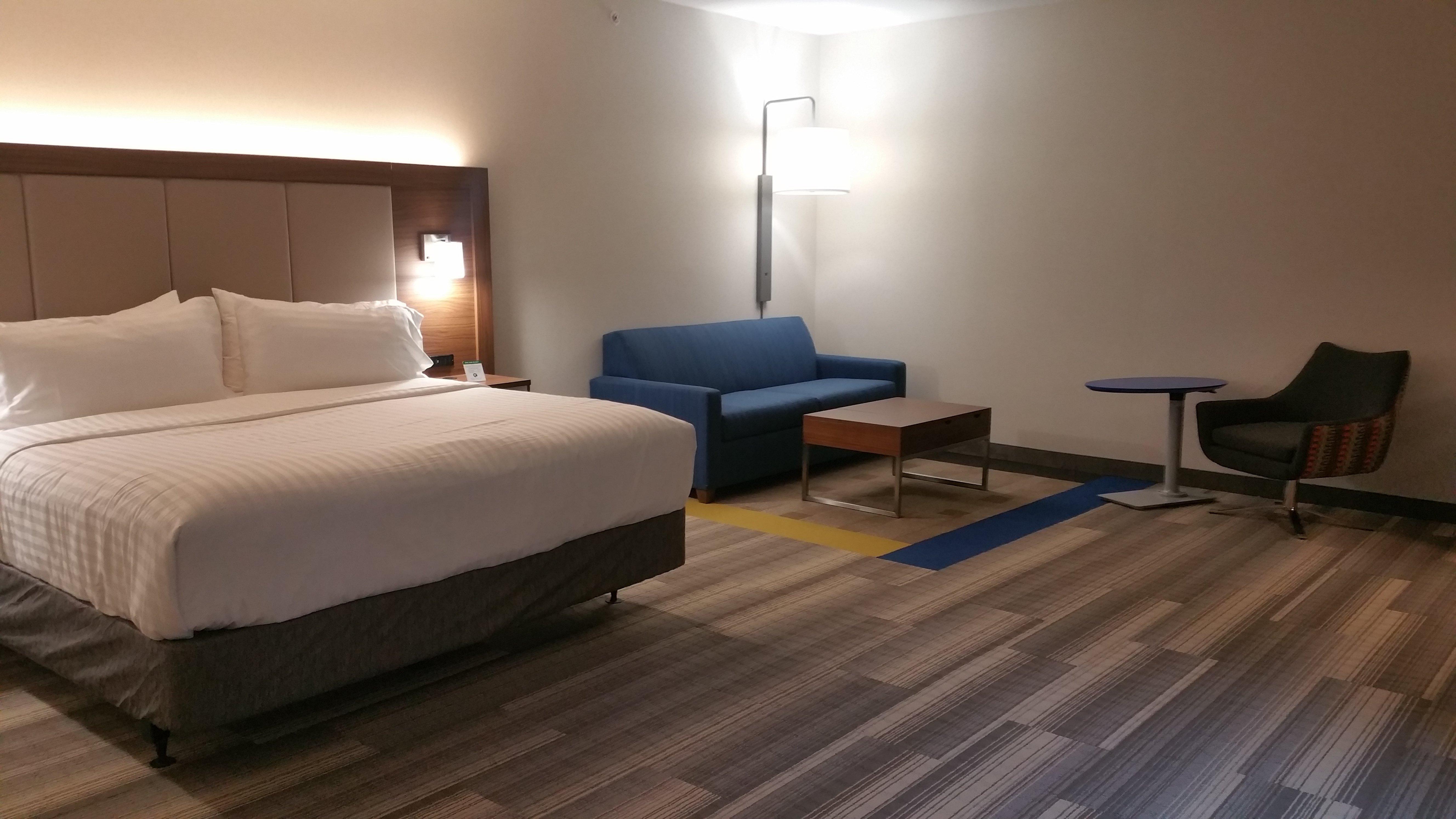 Express & By Ihg Hotel