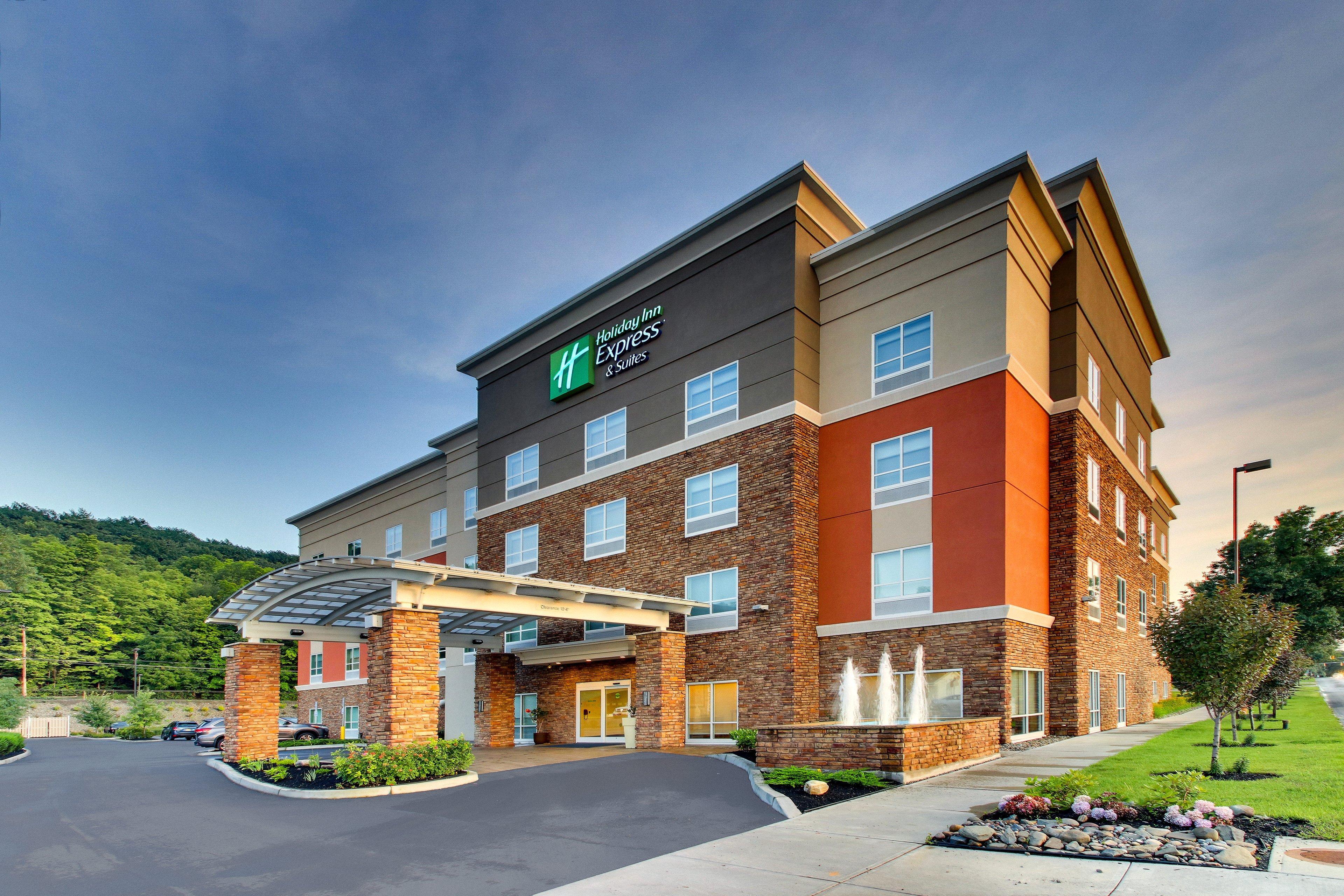 Hotel Express & By Ihg 3*