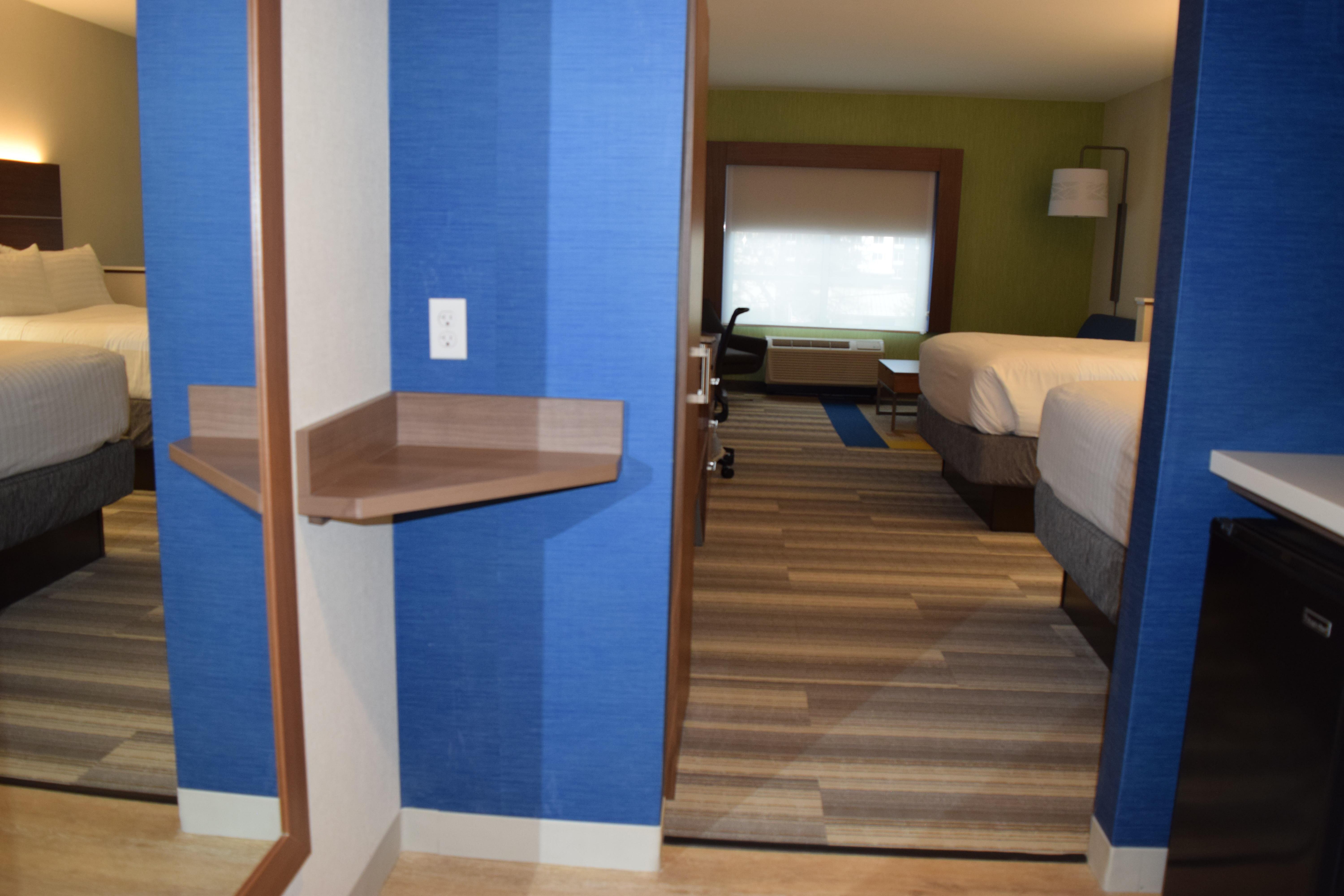 Express & By Ihg Hotel