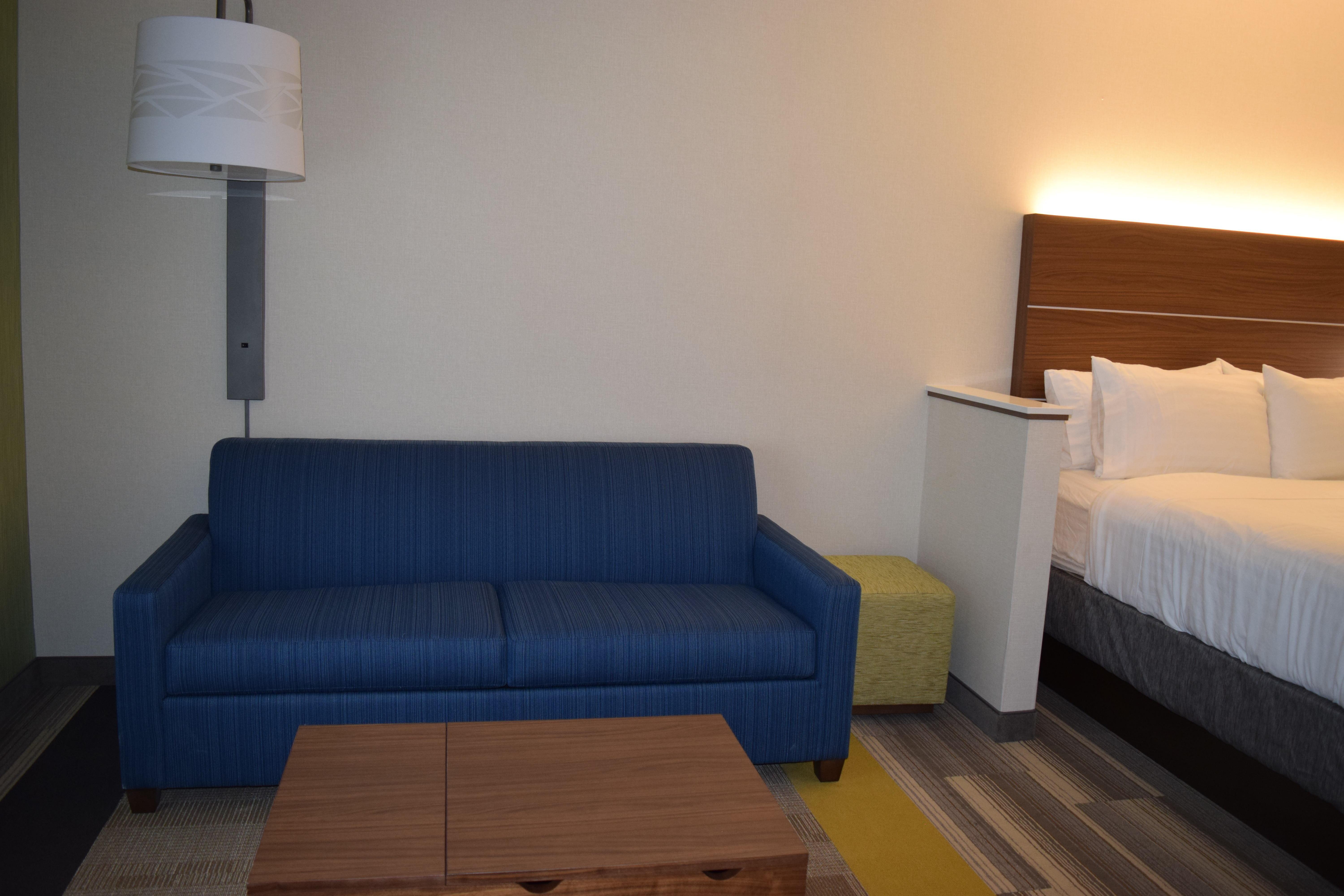 Express & By Ihg Hotel 3*