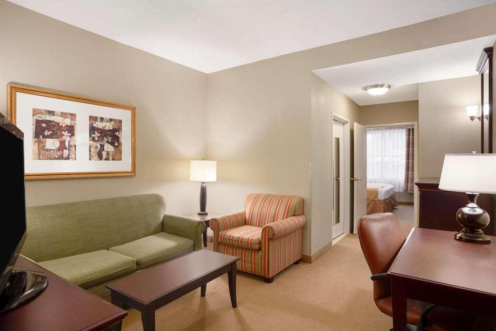 Country & By Radisson, Ithaca, Ny Hotel 3*