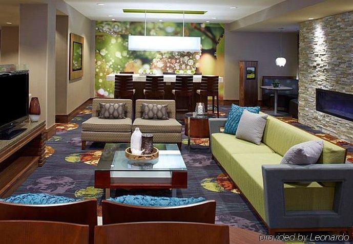 Courtyard By Marriott Airport/university 3*