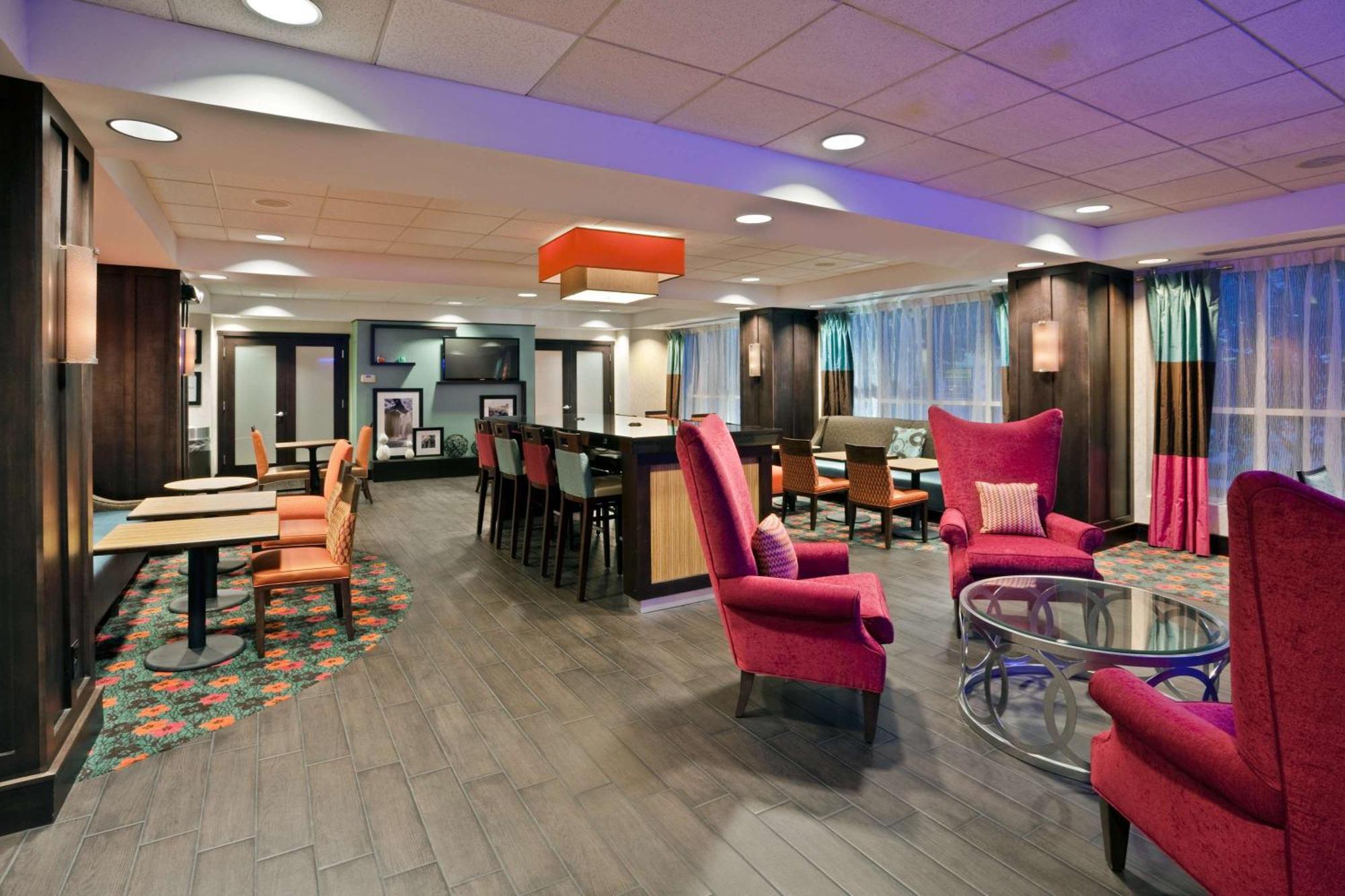 Hampton Hotel 3*