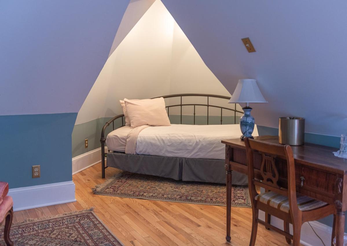Bed & Breakfast William Henry Miller 4*