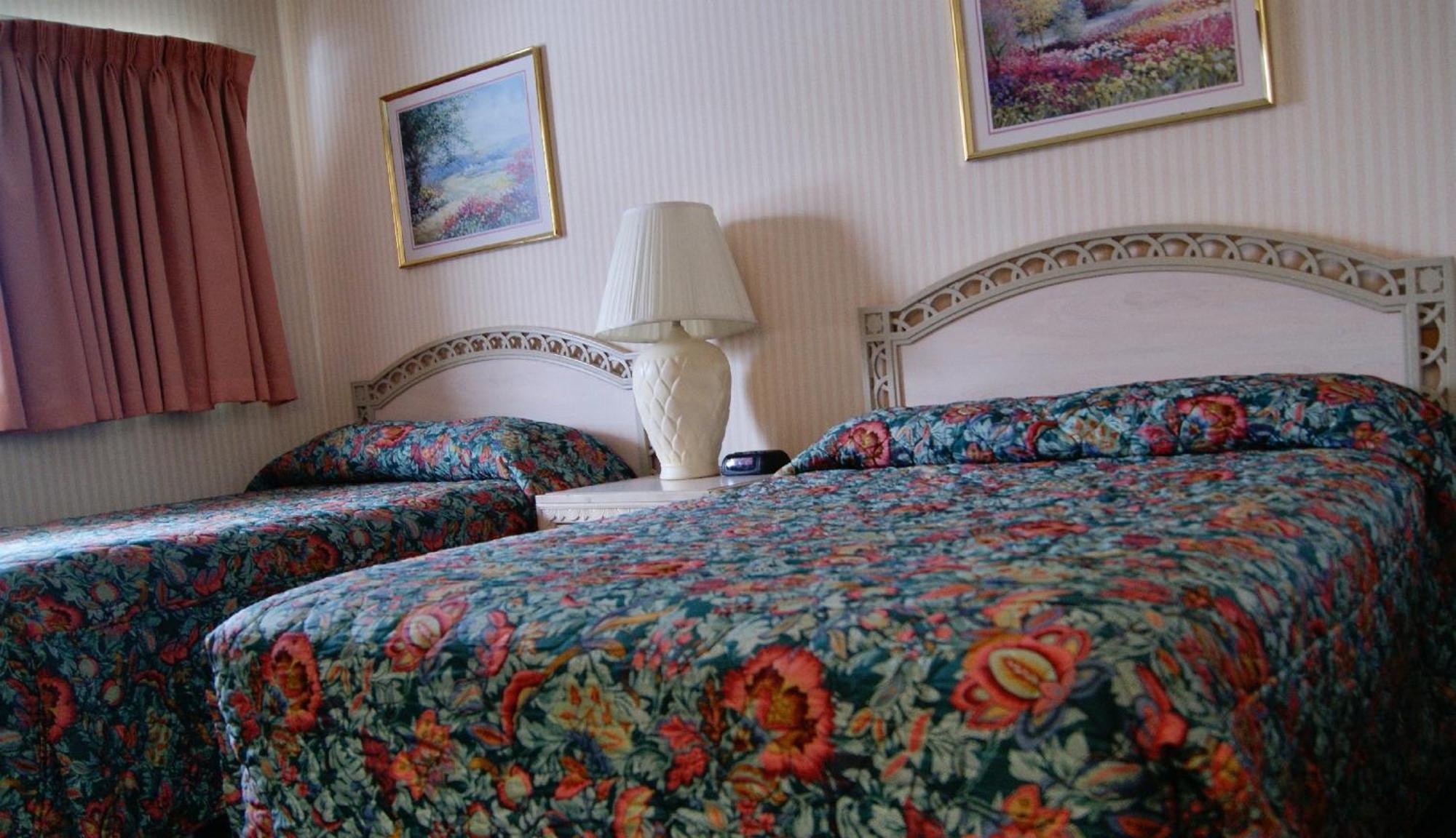 Meadow Court - 2*