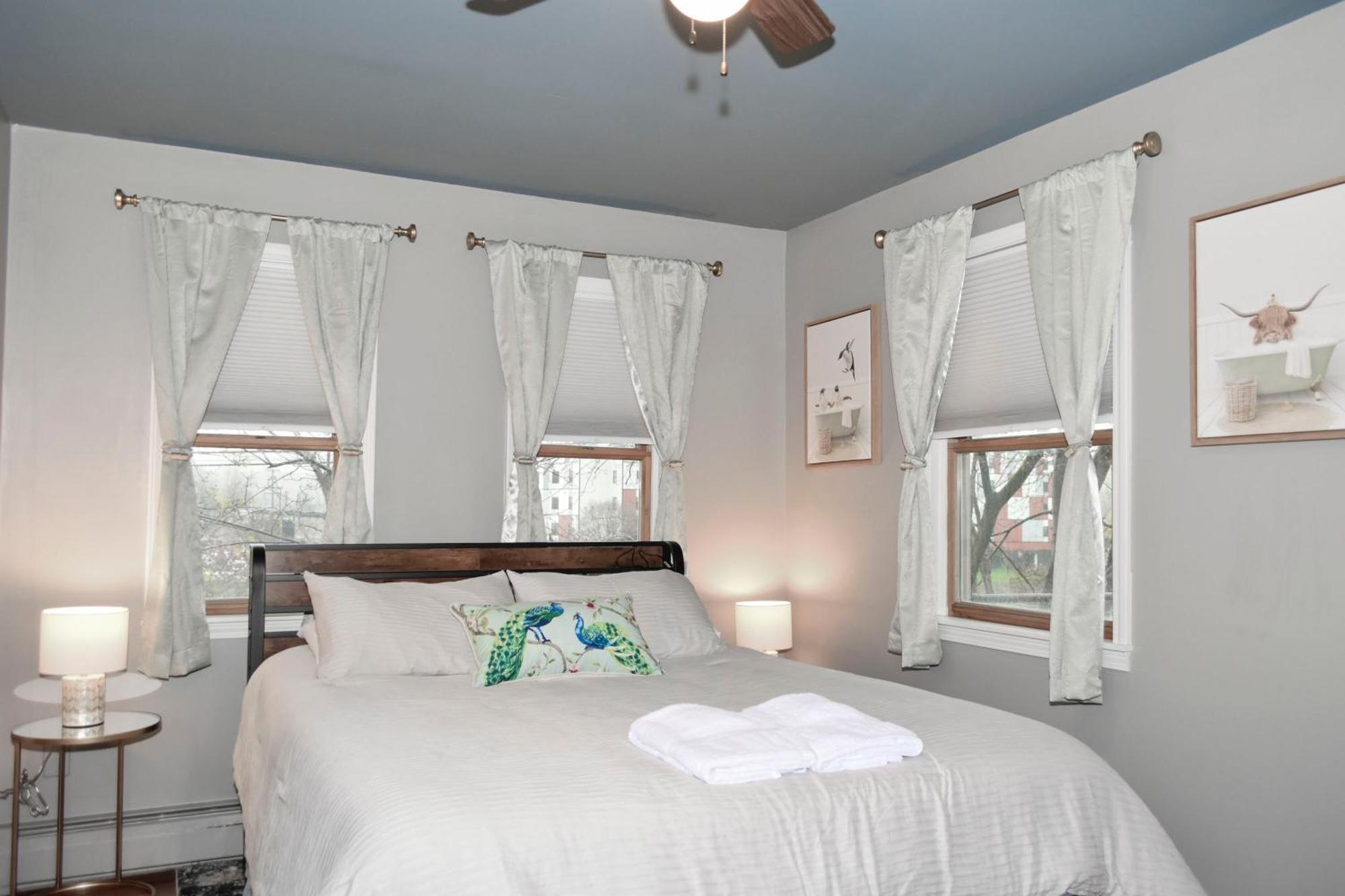 Great Location! Colleges! Hiking! Commons! Ithaca