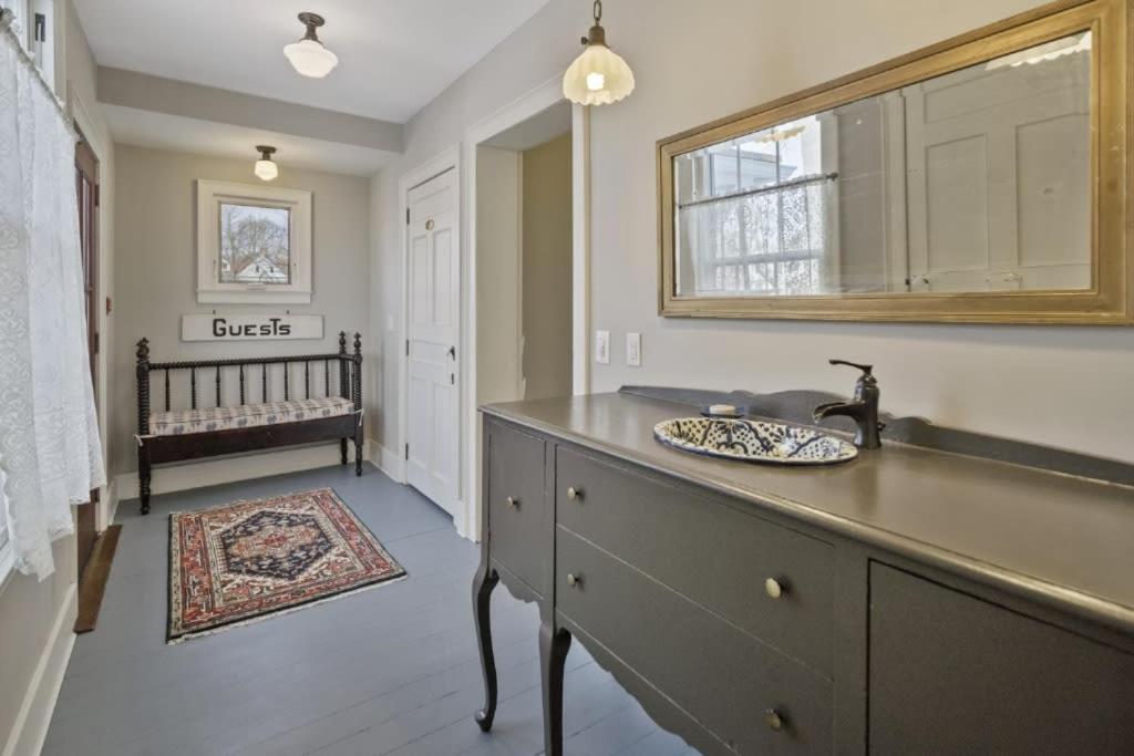 Historic Dewitt Park House With Yard In Downtown Holiday home *