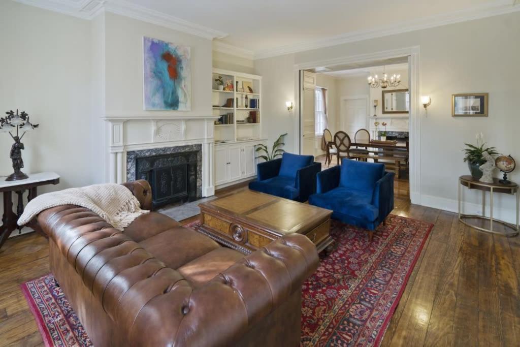 Historic Dewitt Park House With Yard In Downtown *