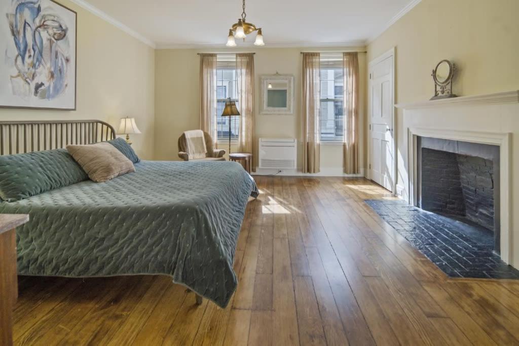 Historic Dewitt Park House With Yard In Downtown * Ithaca