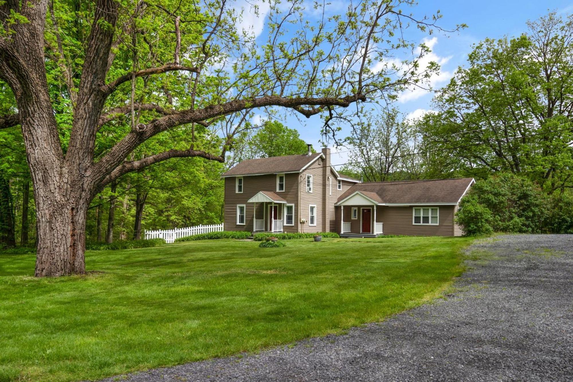 Holiday home Peaceful Treman Park With Game Ithaca