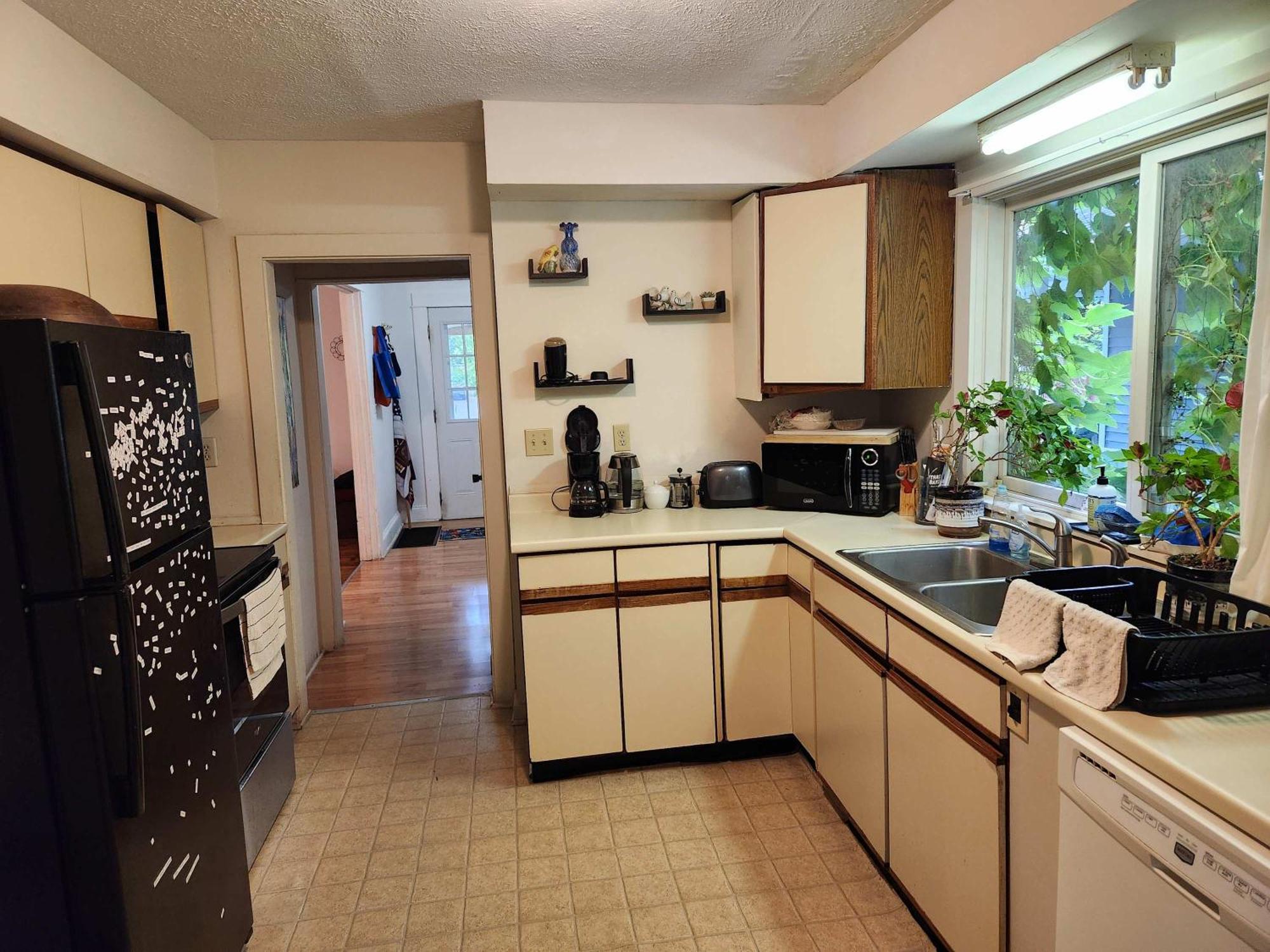 Cozy 3 Bedroom House In Downtown Casa de férias *