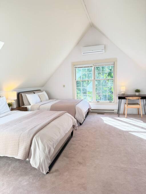 Casa de férias Cozy Retreat - Fenced Yard - 7 Min To Cornell Ithaca