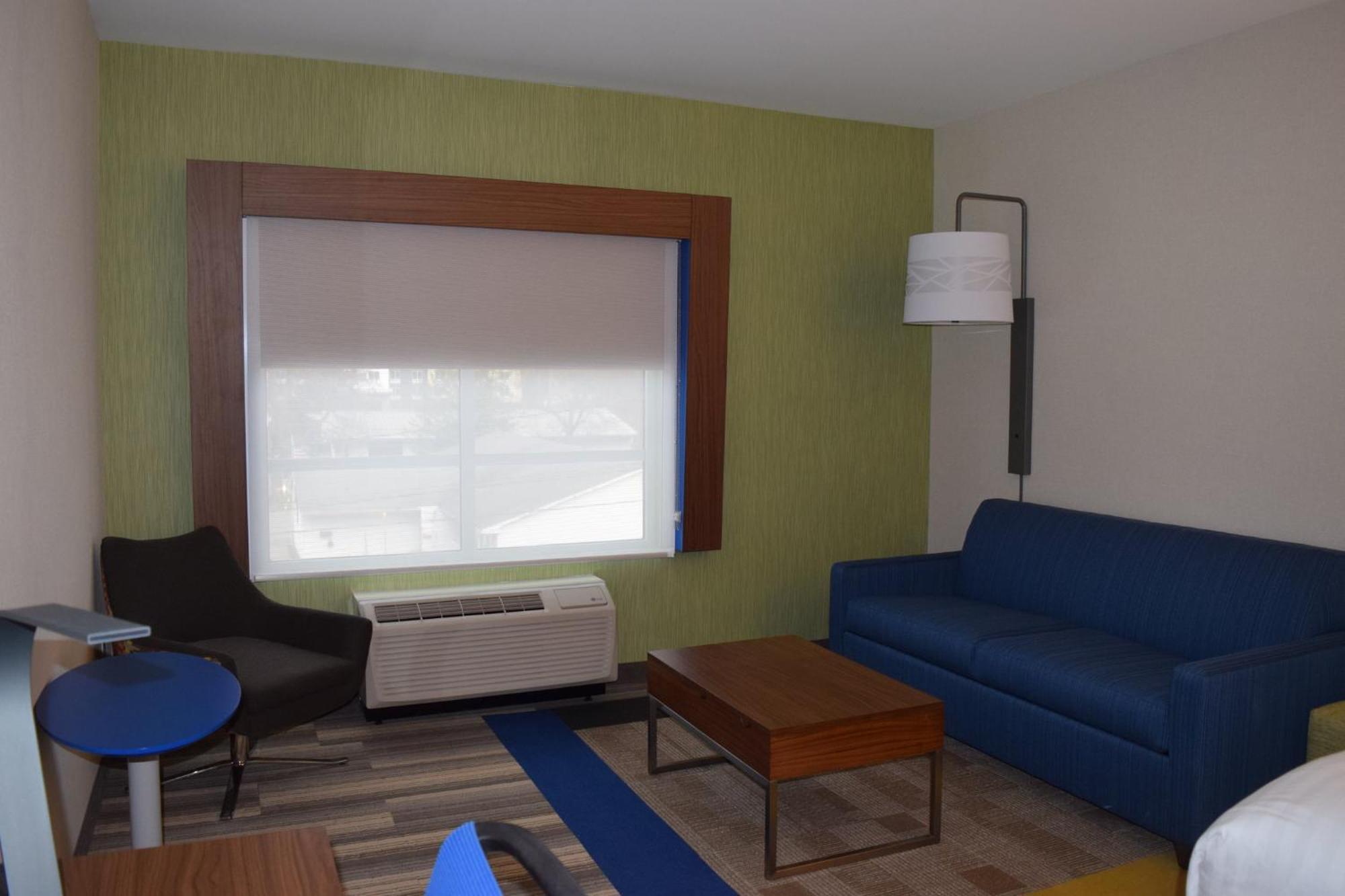 Express & By Ihg 3* Ithaca