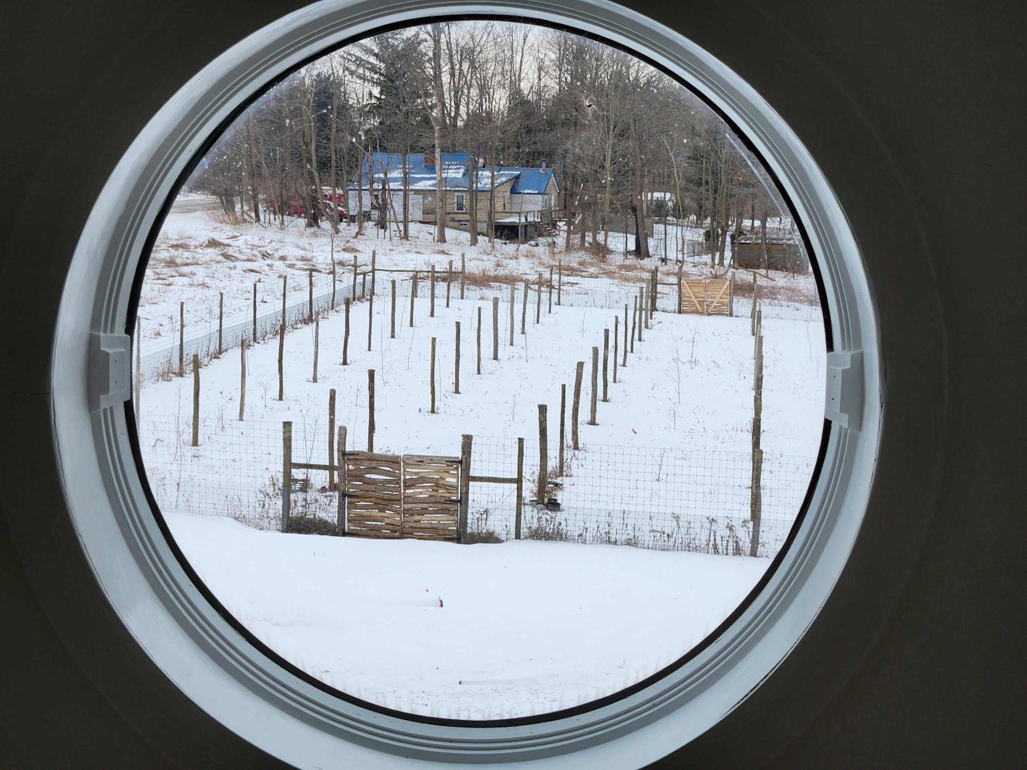 Holiday home The Sugar Cube, A Stunning, Spacious, And Modern With An Orchard Maze Ithaca