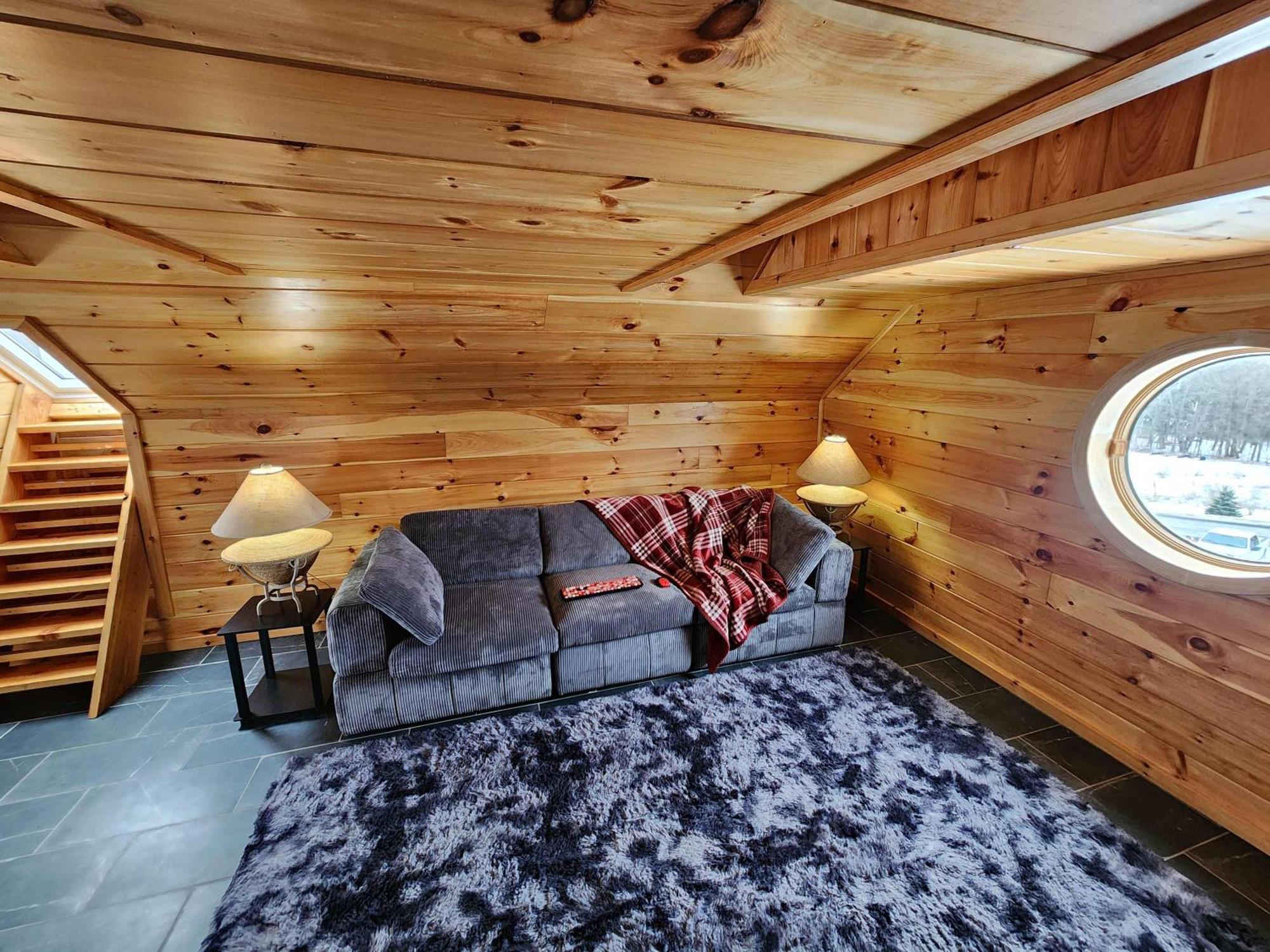 The Sugar Cube, A Stunning, Spacious, And Modern With An Orchard Maze Holiday home
