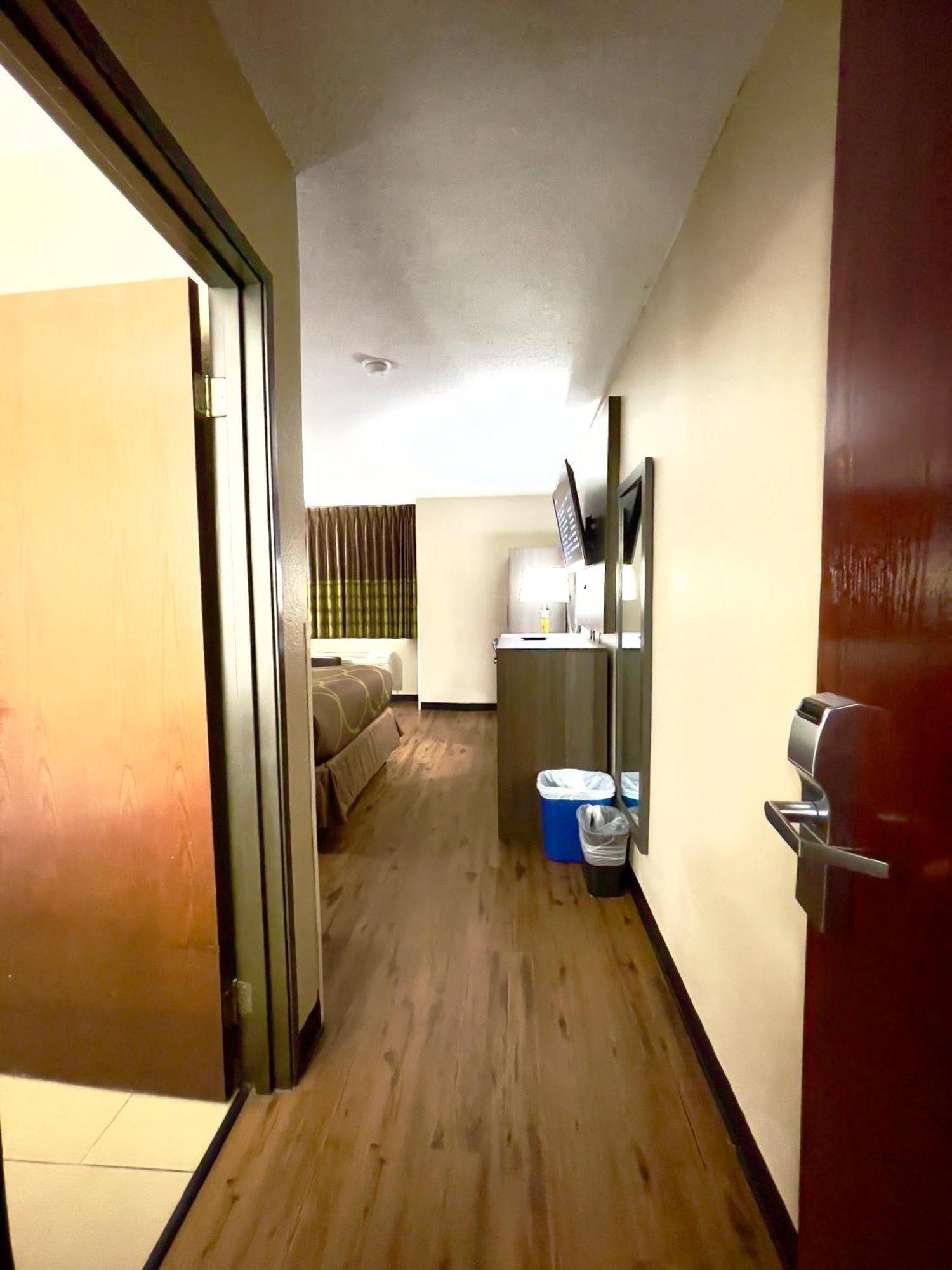 Super 8 By Wyndham Hotel Ithaca