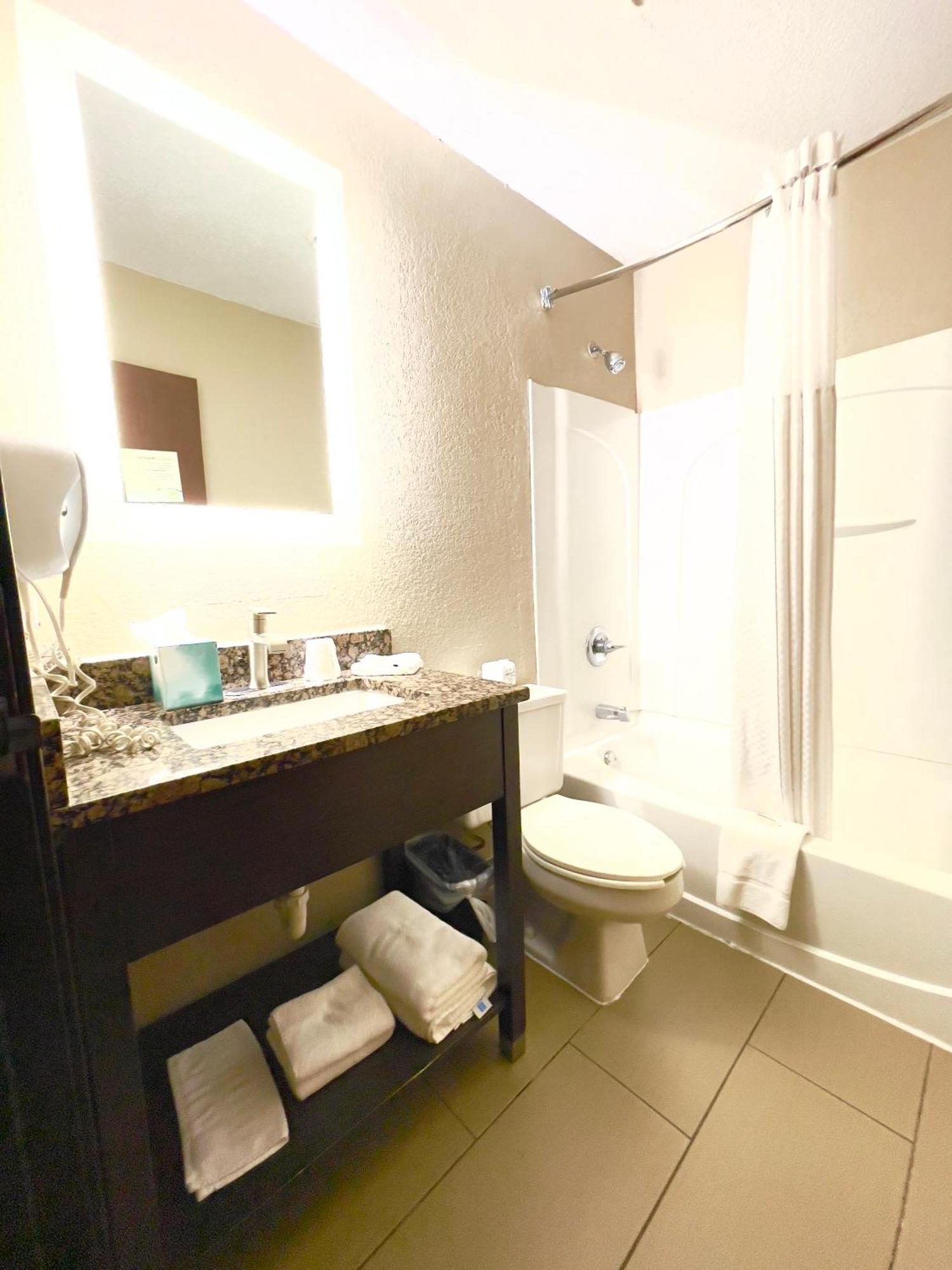 Super 8 By Wyndham Ithaca