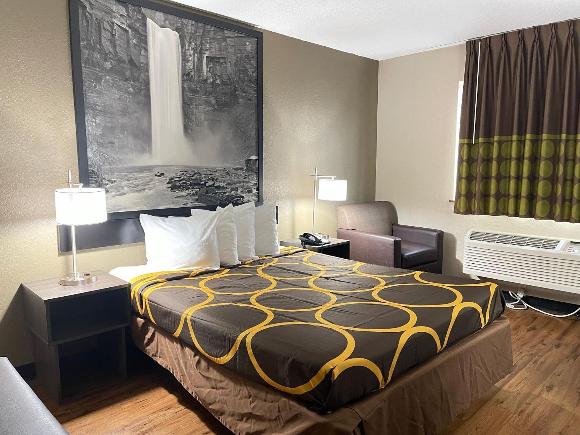 Super 8 By Wyndham