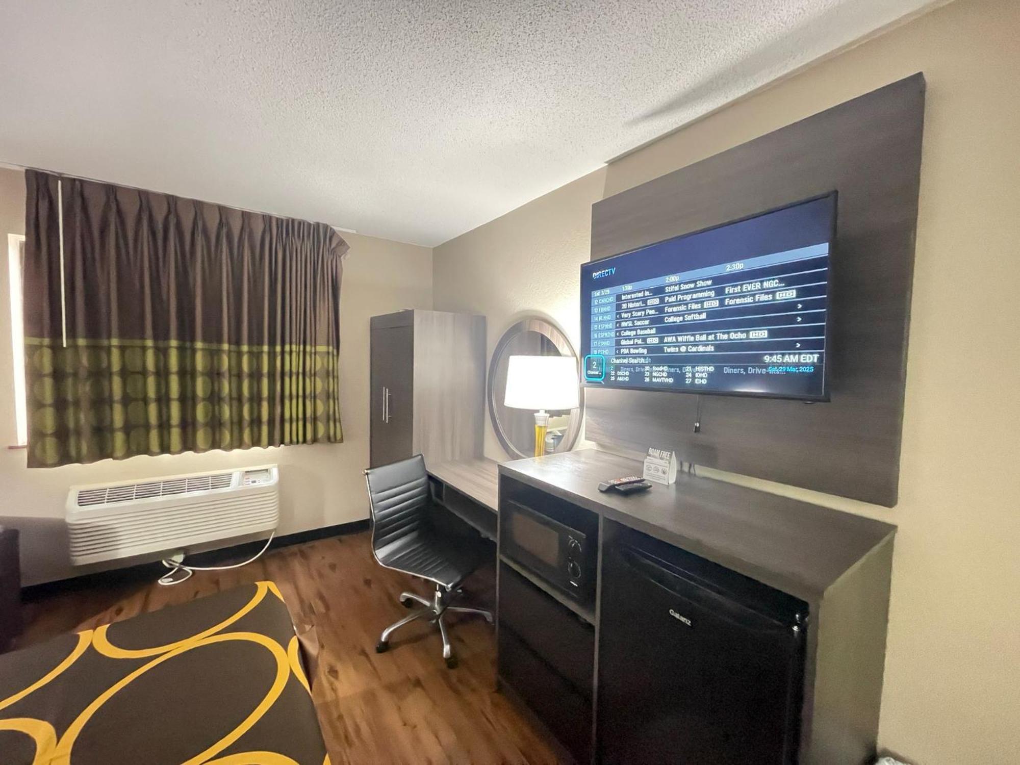 Super 8 By Wyndham Hotel Ithaca