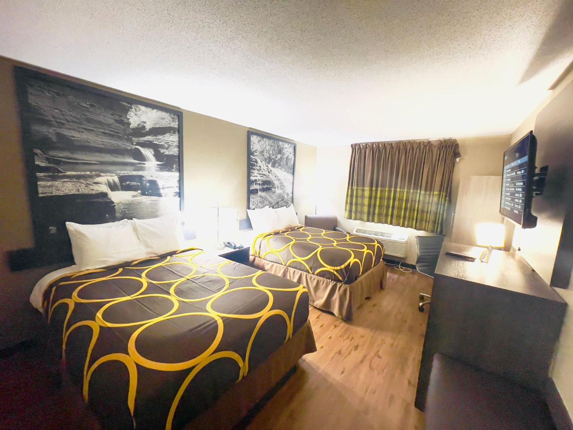Hotel Super 8 By Wyndham Ithaca
