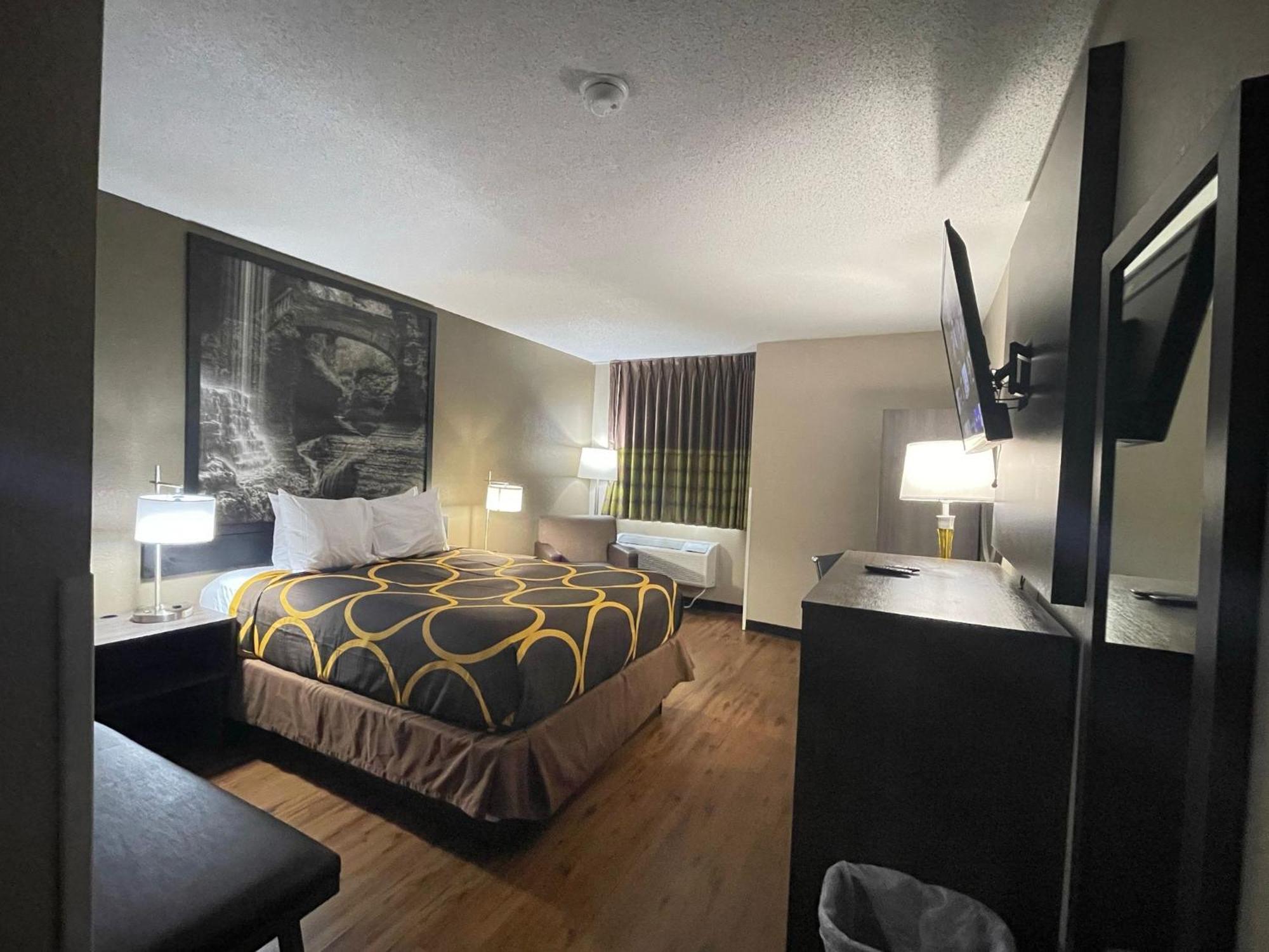 Super 8 By Wyndham