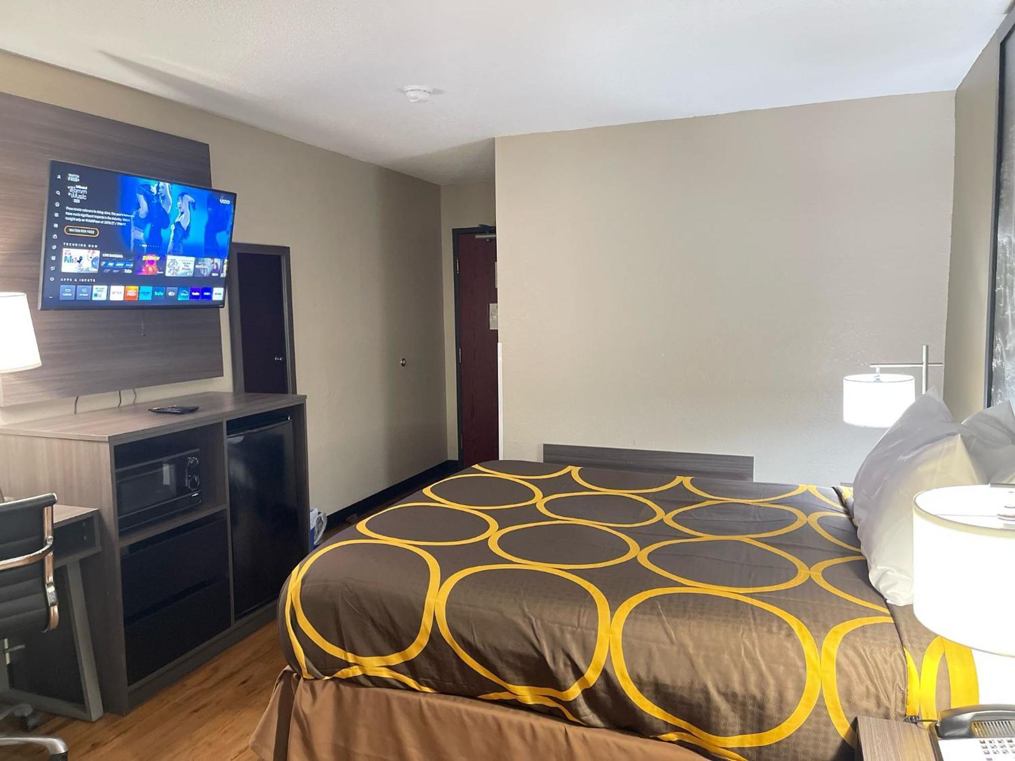 Super 8 By Wyndham 2*