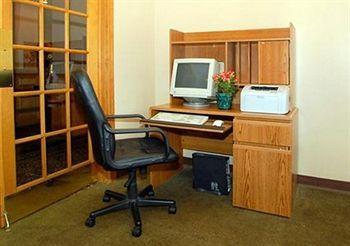 Clarion & Conference Center Hotel