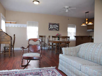 Bunny Trail Hotel 4*