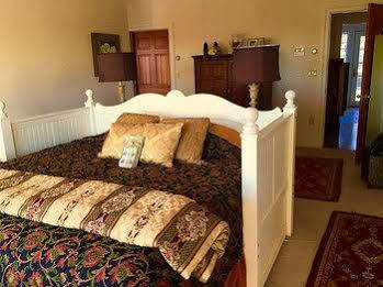 A Cayuga Lakefront - Alt, New York Hotel 3*