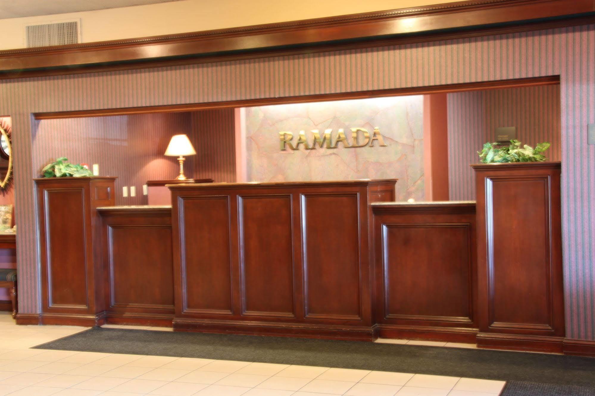 Clarion - Airport Hotel