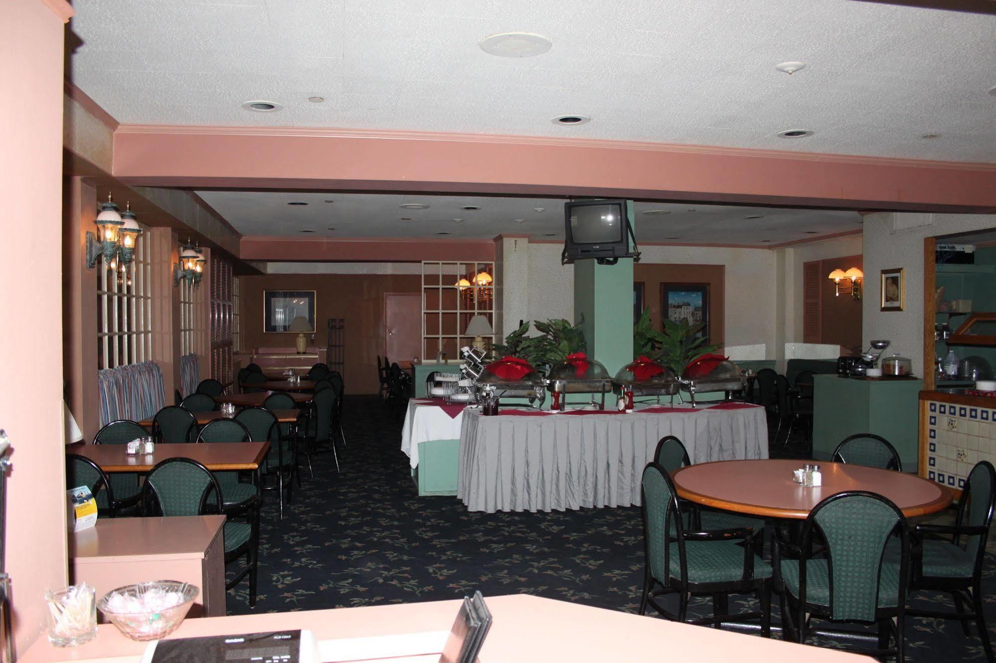 Clarion & Conference Center Hotel