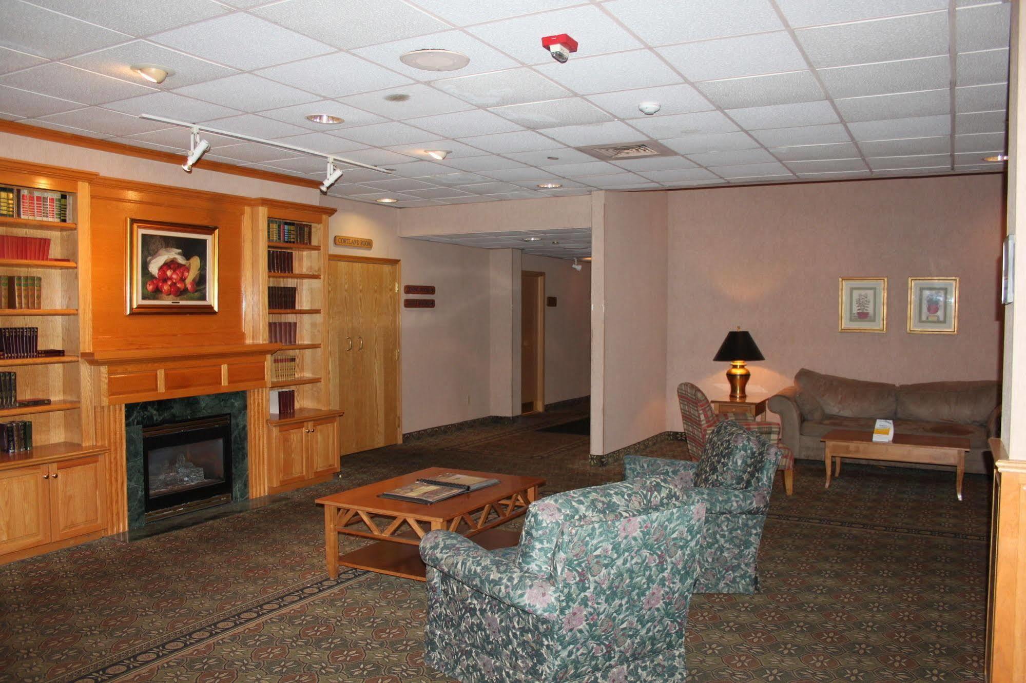 Clarion & Conference Center Hotel