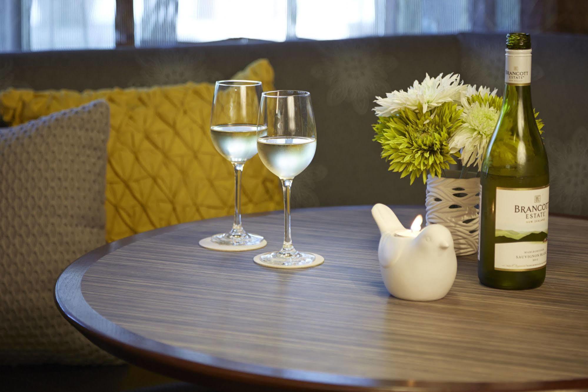 Hotel Courtyard By Marriott Airport/university 3*