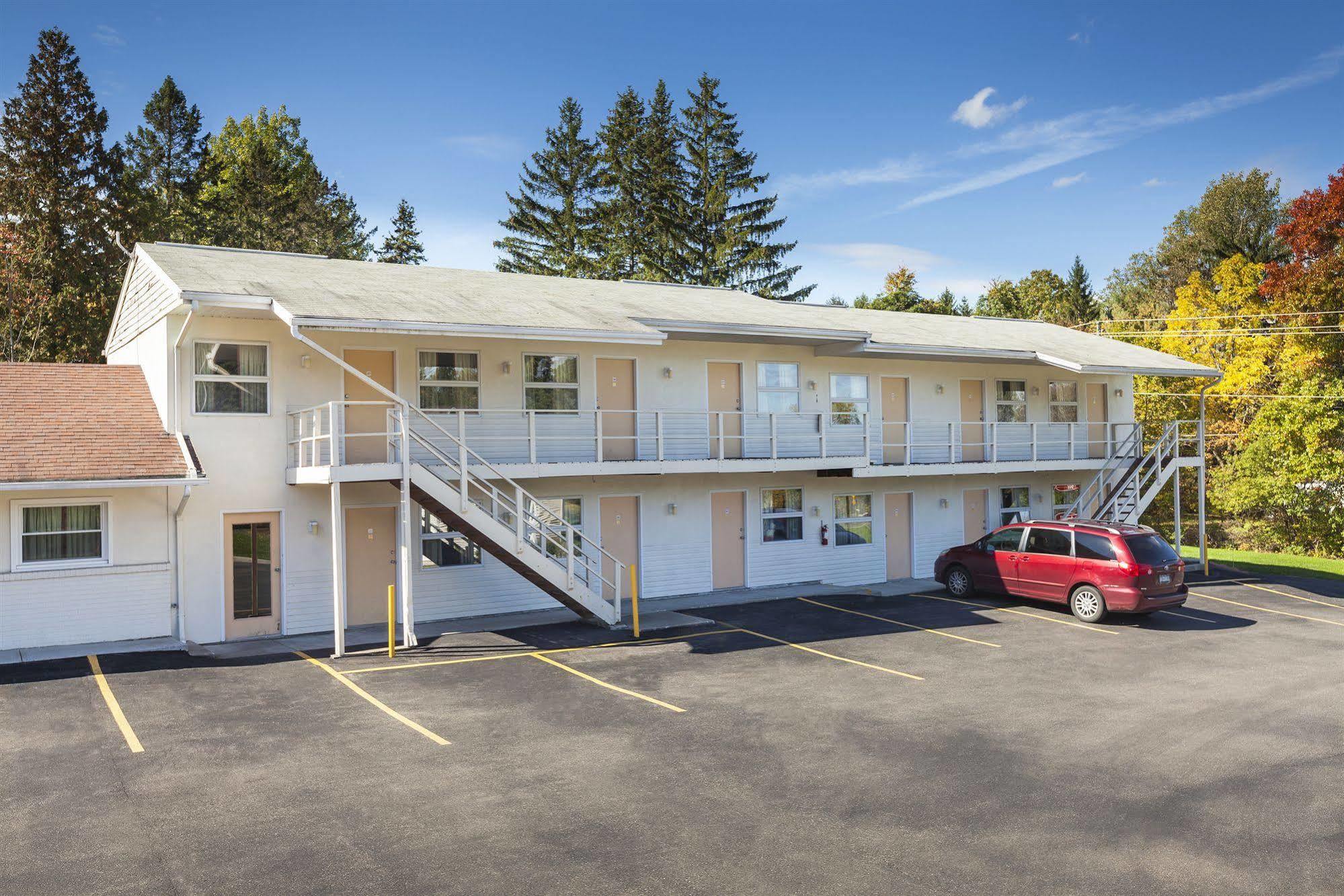 The Springwater Motel Ithaca