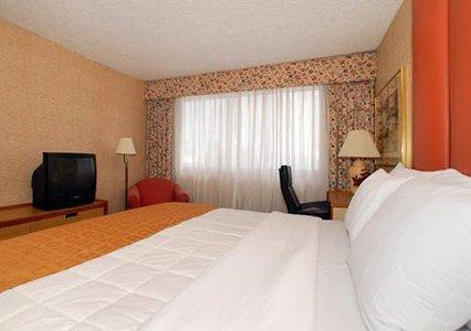 Hotel Clarion & Conference Center 3*